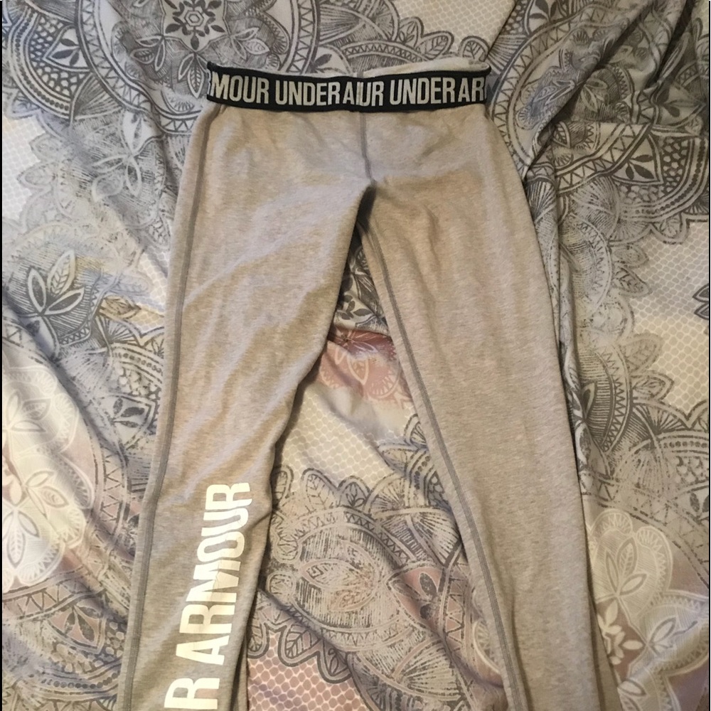 Under Armour leggings size small. Good condition.